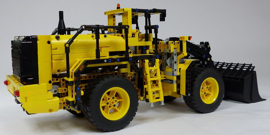 Tog Styrke Skulptur LEGO Technic 42030 Volvo L350F | Via: www.techlug.fr/review-… | Flickr