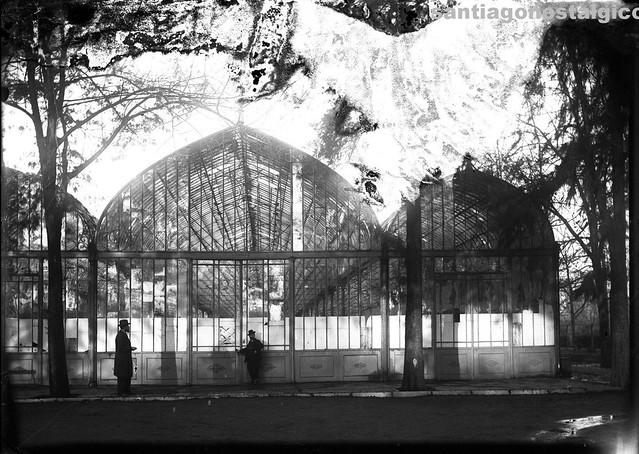 pabellón original de la Exposición Internacional de Santiago de 1875. Este es uno de los pabellones dedicados al acero en el que se presentaban Francia y Bélgica. PL-001589