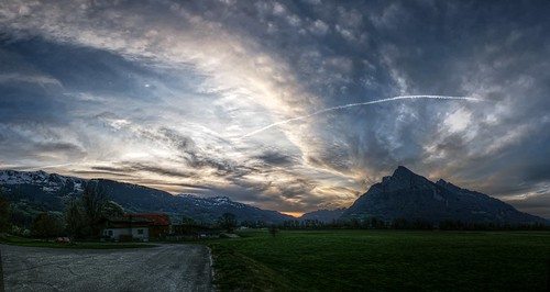 sunset sky mountains alps clouds schweiz switzerland spring suisse dusk ostschweiz svizzera rheintal rhinevalley sargans gonzen