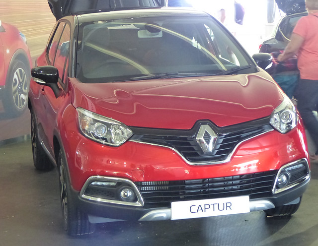 Renault Captur 2015 red v