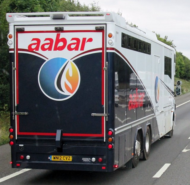 aabar luxury motorhome for horses August 2014