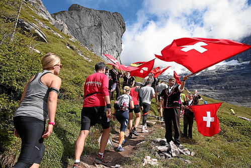 Jungfrau-Marathon: Folklore am Streckenrand | by Jungfrau-Marathon