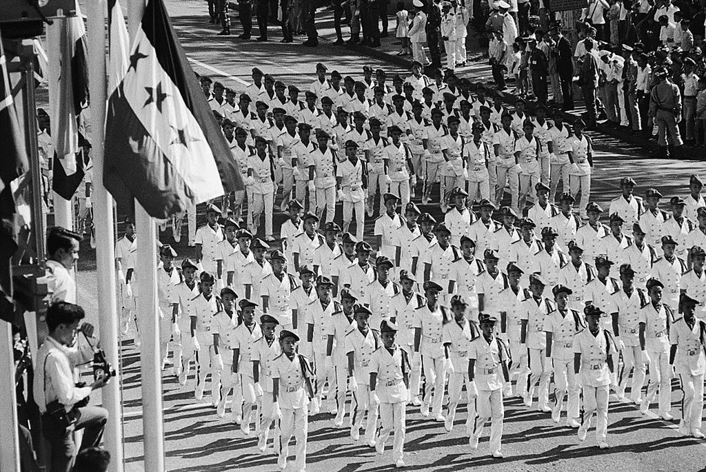 SAIGON 1967 - Duyệt binh lễ Quốc Khánh 1-11-1967 - Trường … | Flickr