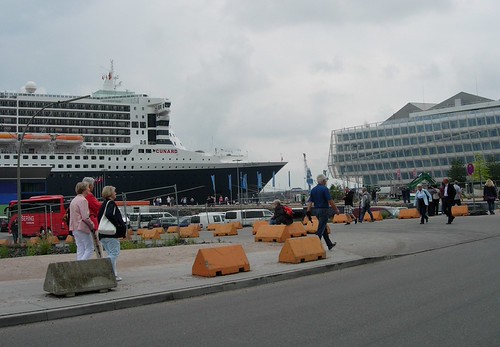 Hamburg HafenCity_2 | by Hermann Knoll