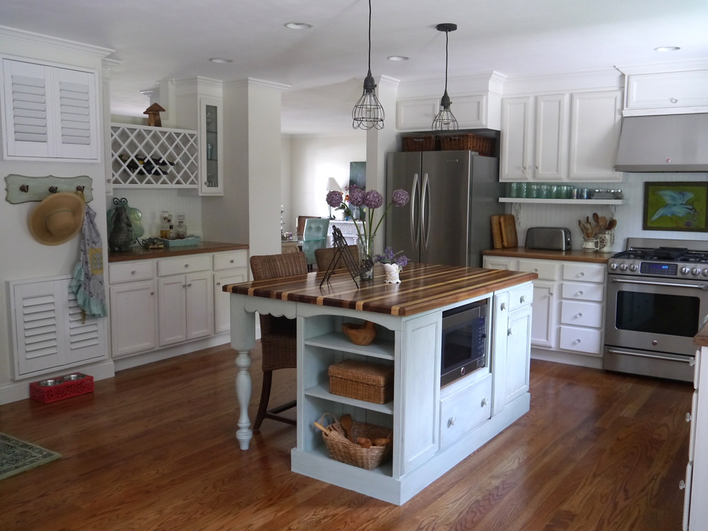 Cottage Kitchen Remodel - Dated Ranch Home kitchen remodel, … - Flickr