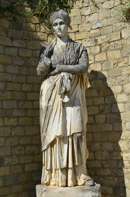 Modern replica of the statue of Empress Sabina, found alongside that of her husband Hadrian, Vaison-la-Romaine, Vasio Vocontiorum, Vaison-la-Romaine, France