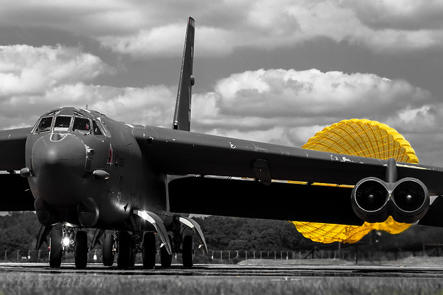B-52 Mellow yellow