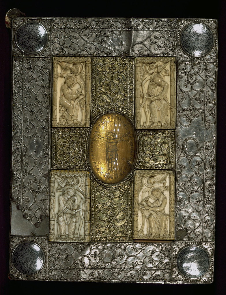 Mondsee Gospel Lectionary, Rock crystal with crucifixion, and ivory evangelist portraits, Walters Manuscript W.8, Upper board outside