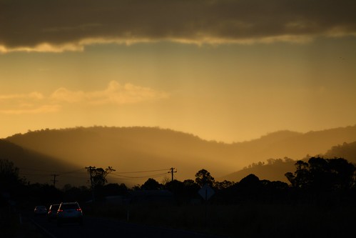 winter sunset weather landscape countryside australia nsw showers sunshower lateafternoon northernrivers australianweather afternoonlandscape tuncester kyogleroad