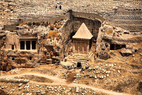 Jerusalem_Kidron Valley_tombs_Noam Chen_IMOT