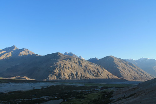tajikstan pamir valley highway wakhan corridor gorno badakshan sunset tajikistan canon eos 1100d reflex