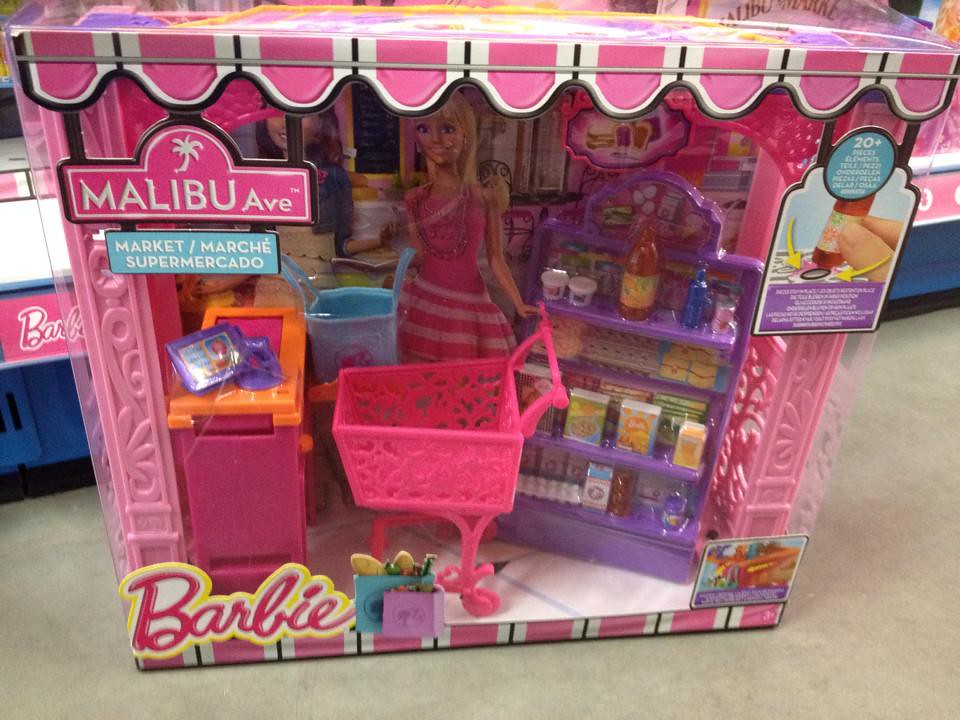 Barbie Malibu Ave. Market