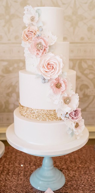Sequins and flowers cake