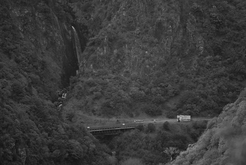 road blackandwhite bw mountain river landscape scenery rail tunnel cliffs ranges gorge steep manawatu tararua ruahine