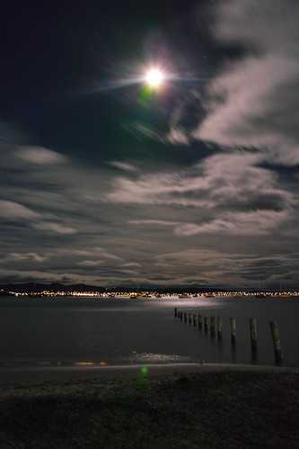 moon reflection beach water sigma full fullmoon tasmania hobart merrill dp1 derwentriver dp1m