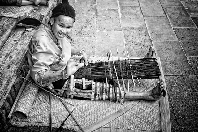 苗族紡織藝術 Miao (Hmong) Textile Art / 中國海南三亞 Sanya, Hainan, China / SML.20140507.6D.32163.P1.BW
