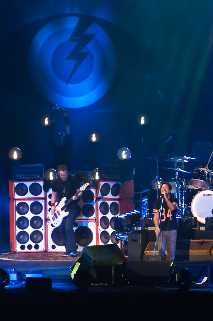 Pearl Jam Lighting Bolt Concert _D7C35063