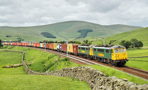 scotland railway can crawford freightliner intermodal doubleheaded class86 wcml electricloco 86632 86638