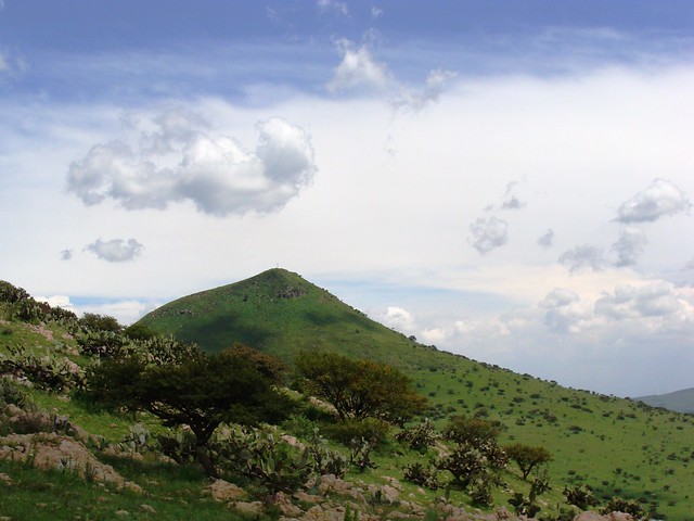 El pico Sincoque desde el noroeste.