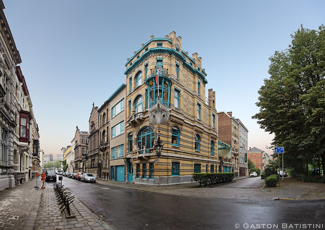T Bootje - de 5 werelddelen, The Five Continents, Plaatssnijdersstraat 1 Schildersstraat 2 & 6, Antwerpen  Architect Frans Smet-Verhas