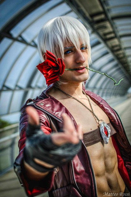 Dante Devil May Cry 3 Cosplay by Leon Chiro 2014 by