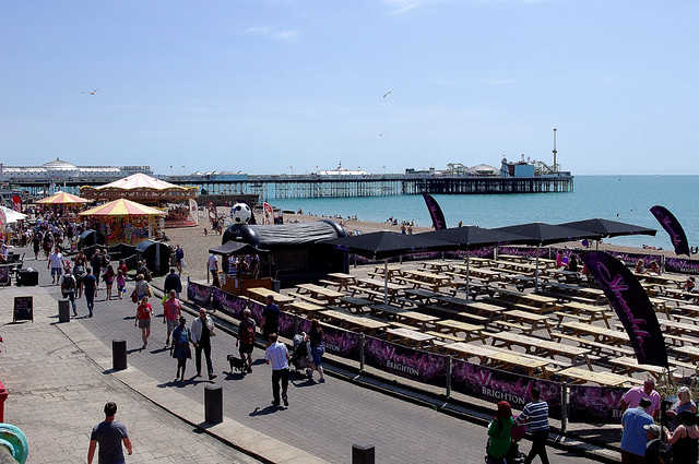 D09762.  Brighton Pier.