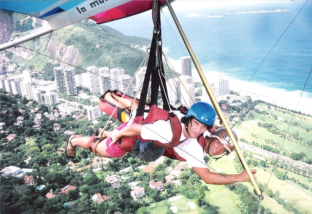 Hang-glider, Pedra Bonita, Rio de Janeiro, Brasil.