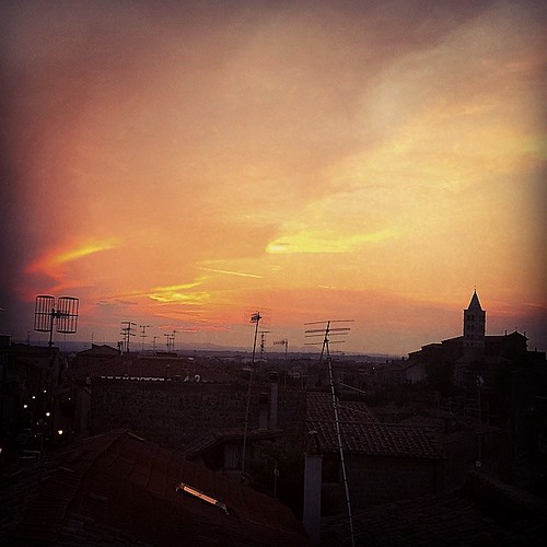 #igersitalia #igersviterbo #maremmans #instanigth #instantbest #instangood #samsungS4 #samsungphoto #cool #instagroove #casafini by Alex Pro Image And Vision, square squareformat sutro iphoneography instagramapp uploaded:by=instagram