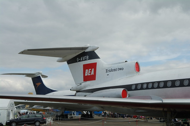 Trident 2E and Vickers Super VC10