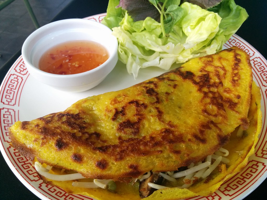 Vietnamese Crepe | bánh xèo beer battered, tumeric crepe wit… | Flickr