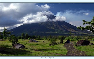 Mount Mayon (Philippinen) | Der Mayon, einer der aktivsten V… | Flickr