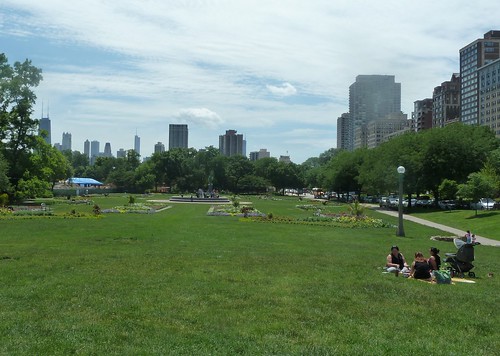 chicago fountain garden landscape lincolnpark