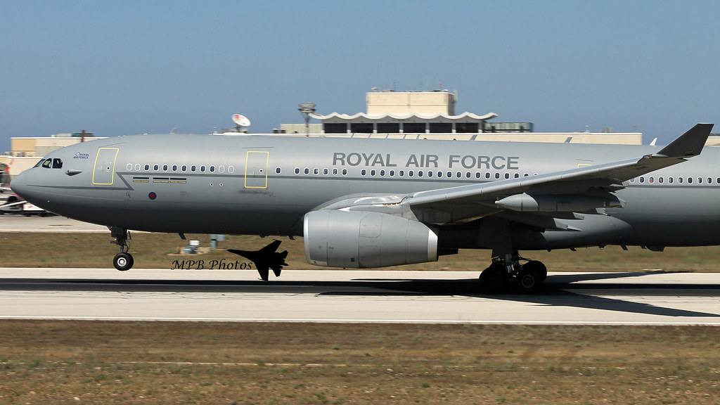 ZZ332 | RAF Airbus A330MRTT departing runway 31 | markpaulbrockdorff ...