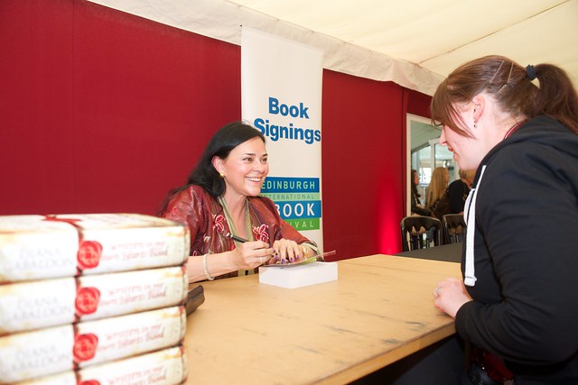Diana Gabaldon book signing