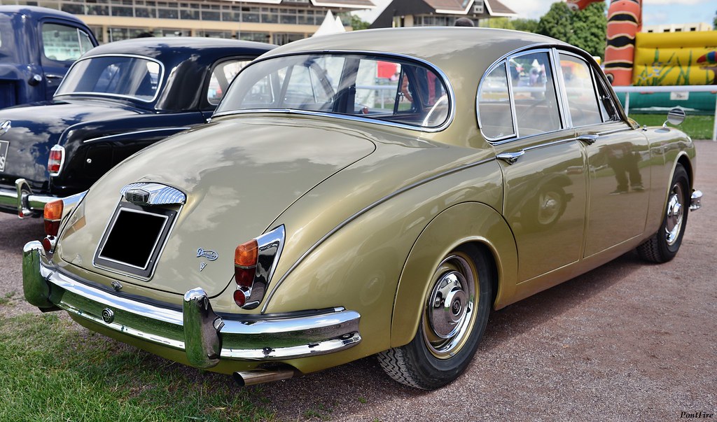 Daimler V8 Saloon Cars