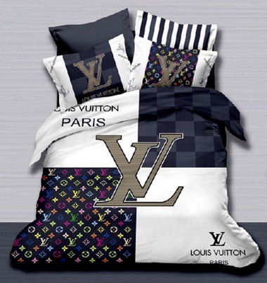 Louis Vuitton Bed Set - LV-01 | Louis Vuitton 4 piece bed se… | Flickr
