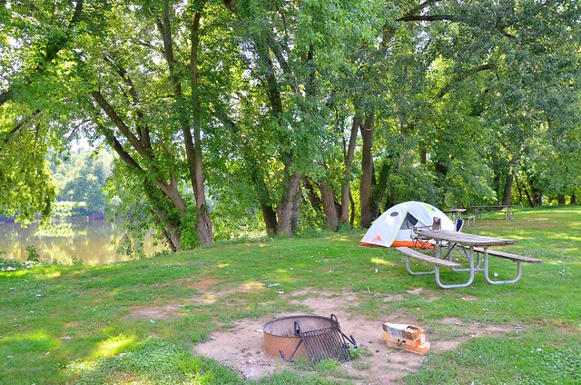 An ideal campsite along the James River at the Canoe Landing Campground