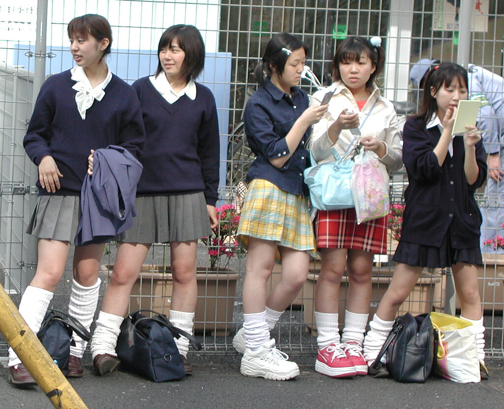 Schoolgirls View