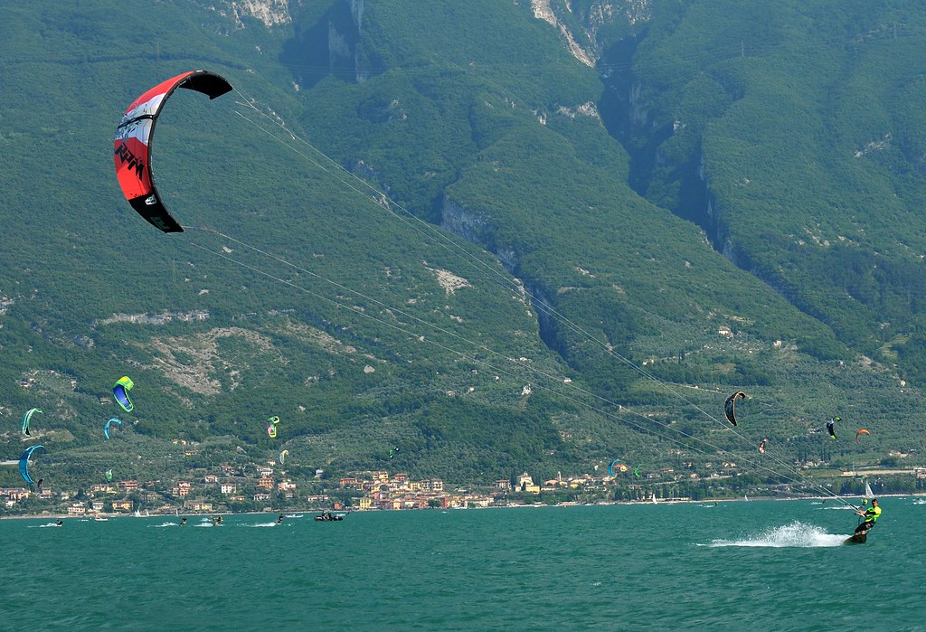 Lago di Garda - Kitesurfing u obce Campione del Garda