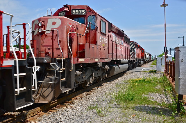 CP 5975 trailing on CP 241