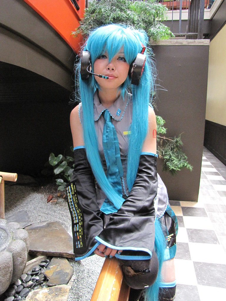 Anime Girl Cosplay with Blue Hair  | Flickr