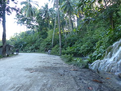 The road from Loi Hunu