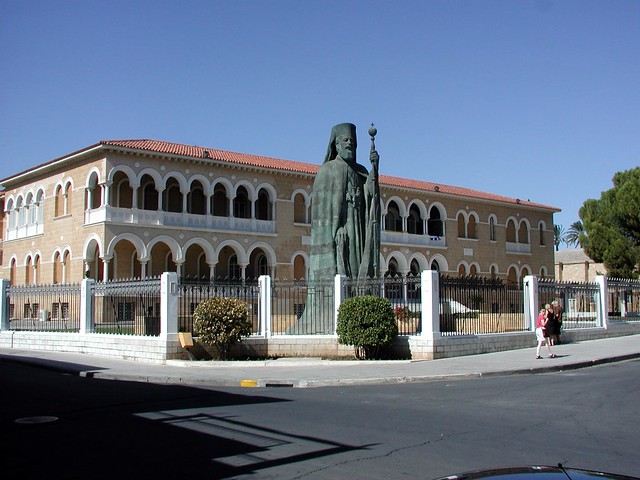 Lefkosia - Archbishop Makarios Statue