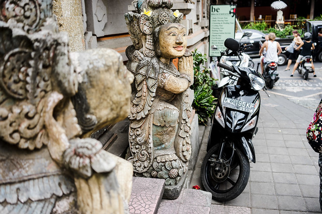 Smiling statue, Ubud, Bali
