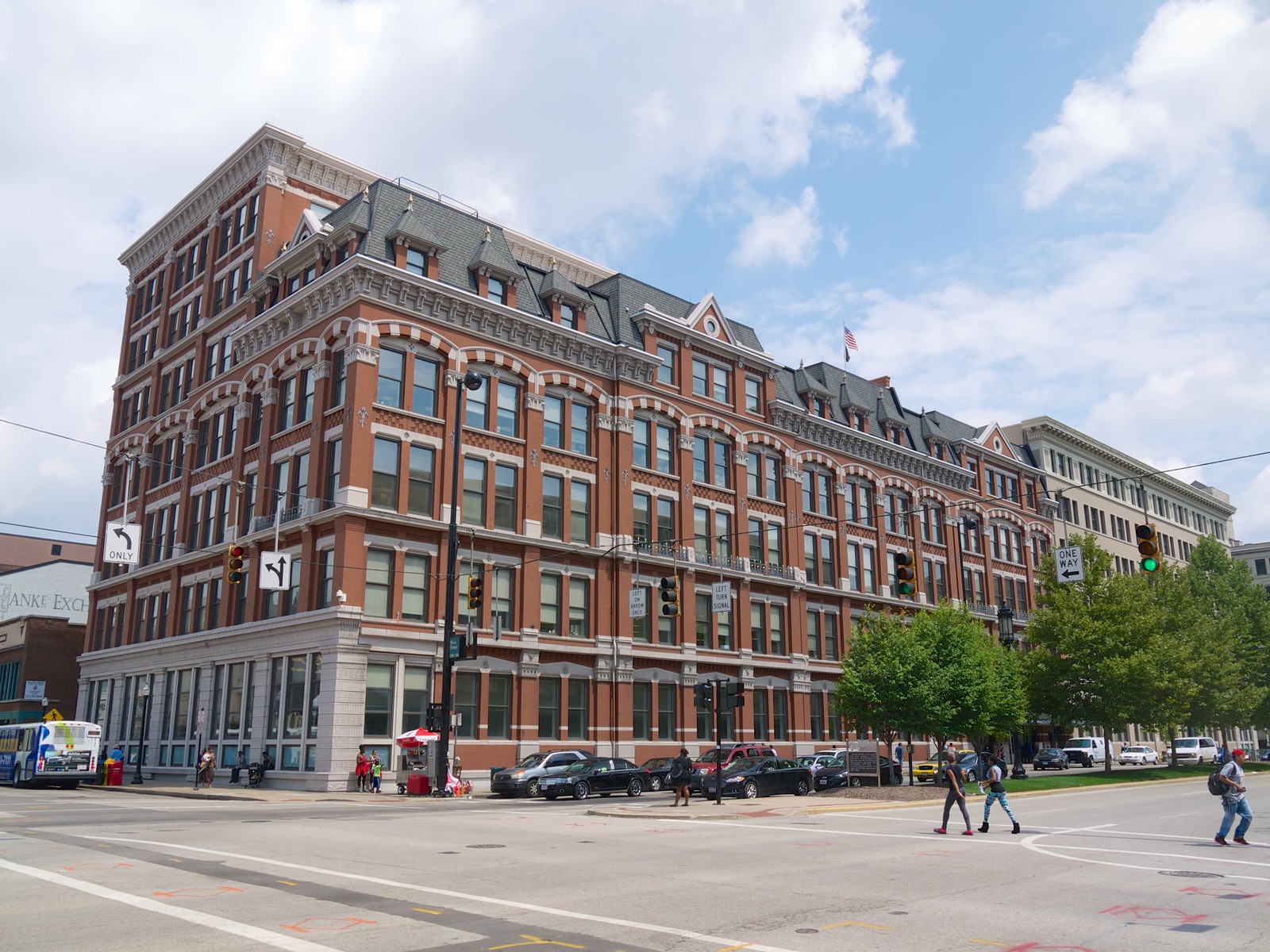 Alms & Doepke Building