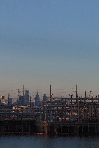 Philly over the Refinary | by cescott04