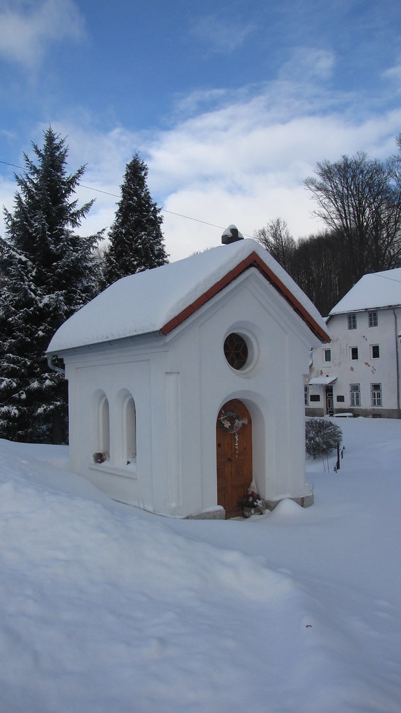 kaple v Dolnních Nivách