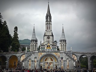Lourdes. | Color// Santuario de Nuestra Señora de Lourdes, A… | Flickr