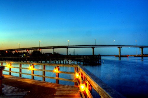 Apalachicola Sunset 08 by daniel.lilienkamp, A single RAW image tonemapped in Photomatix.sunset usa canon florida hdr apalachicola canondigitalre