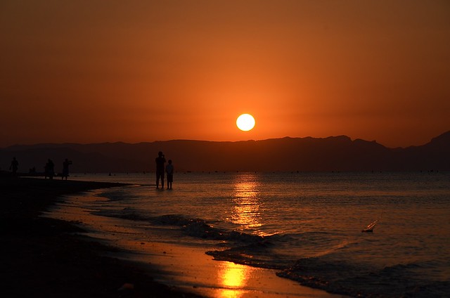 DSC_8736 Taking pictures at the sunset.  Denia Beach.  Alicante. SPAIN